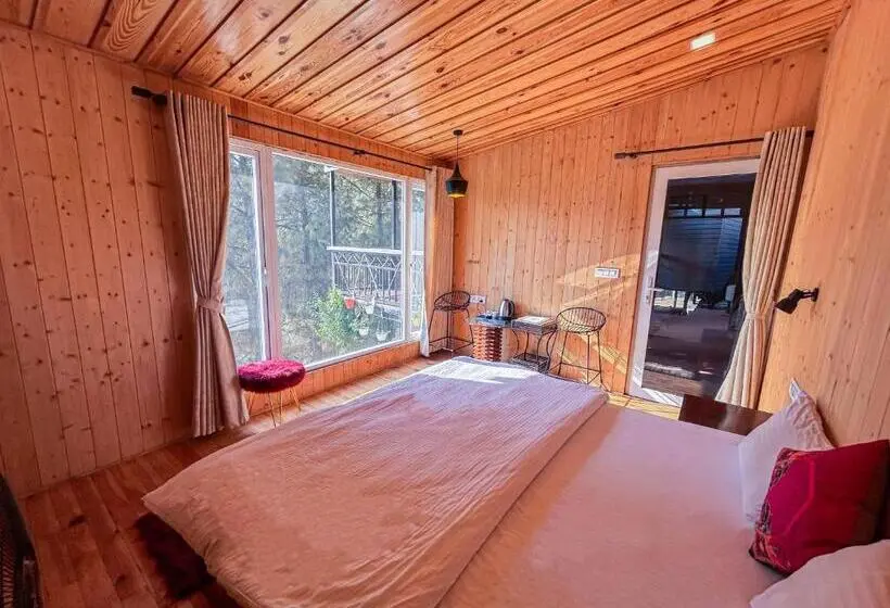スタンダードルーム, Thehimalayanliving Whistling Pines