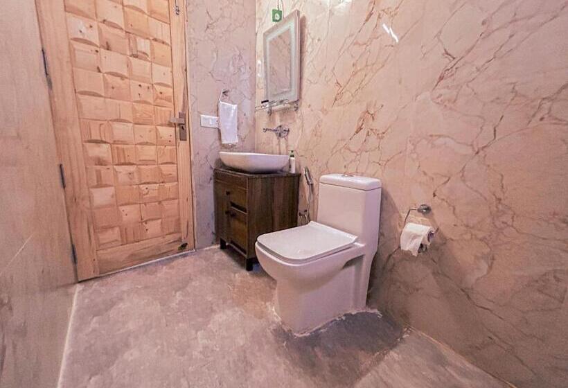 غرفة قياسية سرير كينج, Thehimalayanliving Whistling Pines