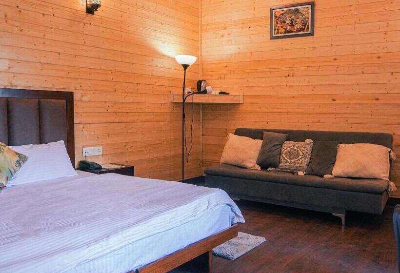 غرفة قياسية سرير كينج, Thehimalayanliving Whistling Pines