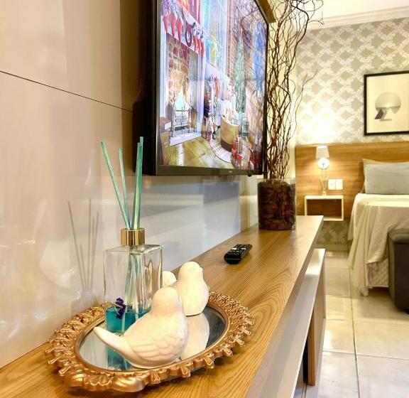 سوییت, Elô Hostel