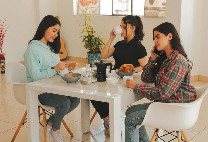 디럭스 룸, Hostal Siberia Cuenca