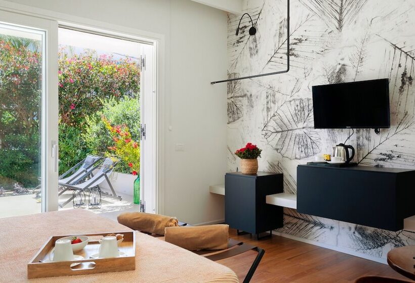 豪华房间带漩涡浴缸, Domìa Boutique Hotel E Cucina