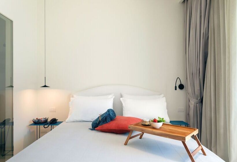 豪华房间带漩涡浴缸, Domìa Boutique Hotel E Cucina