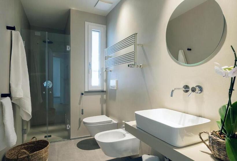 带阳台的豪华间, Domìa Boutique Hotel E Cucina