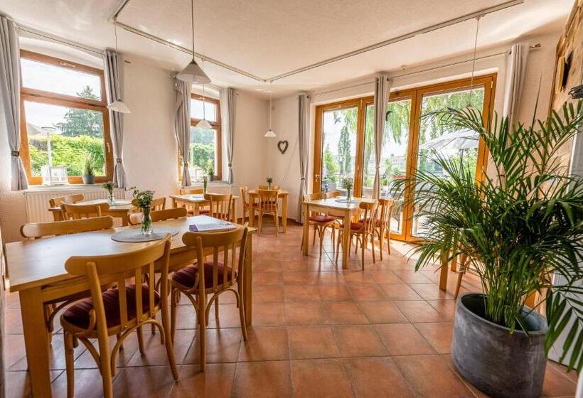 شقة غرفتين, Elbpension & Ferienwohnung Sächsische Schweiz