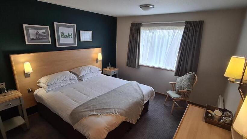 标准间, Boat & Horses Inn