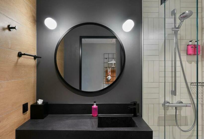 스탠다드 룸, Moxy Cologne Bonn Airport