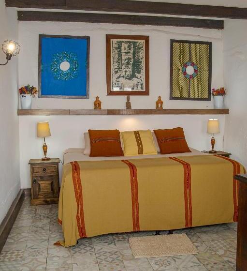 سوئیت با تخت بزرگ, Nikikot Hostel &