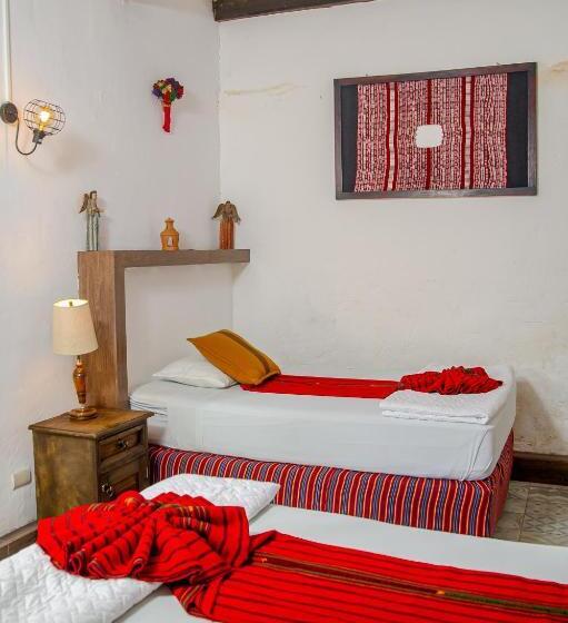 اتاق استاندارد, Nikikot Hostel &