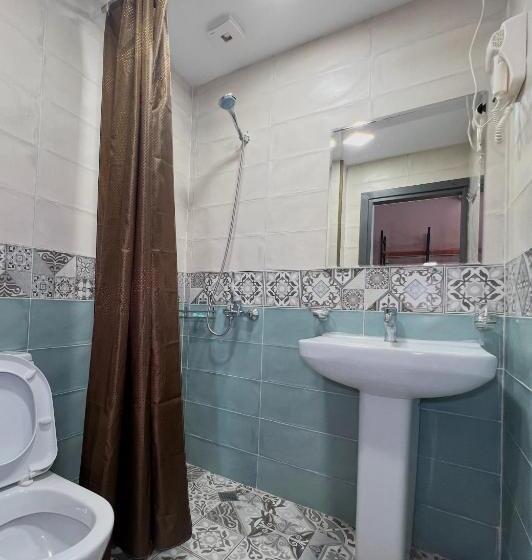 اتاق استاندارد سه تخته با چشم‌انداز استخر, Casa Del Mar