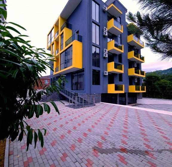 اتاق استاندارد سه تخته با بالکن, Casa Del Mar