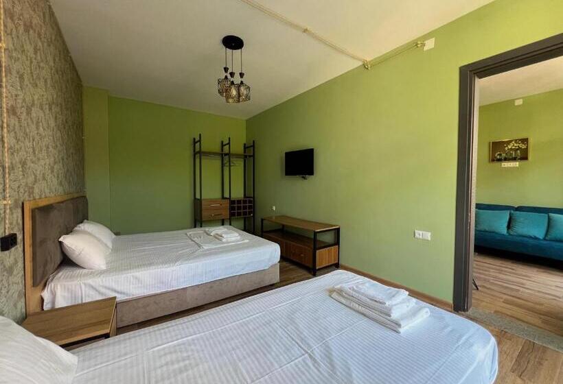 اتاق استاندارد چهارنفره با بالکن, Casa Del Mar