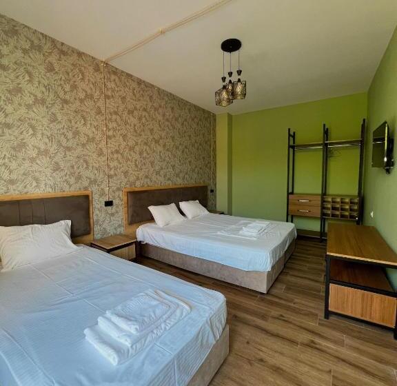 اتاق استاندارد چهارنفره با بالکن, Casa Del Mar