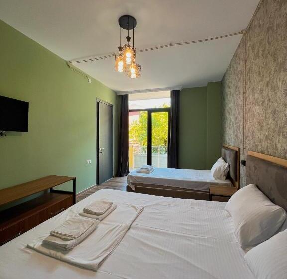 اتاق استاندارد چهارنفره با بالکن, Casa Del Mar