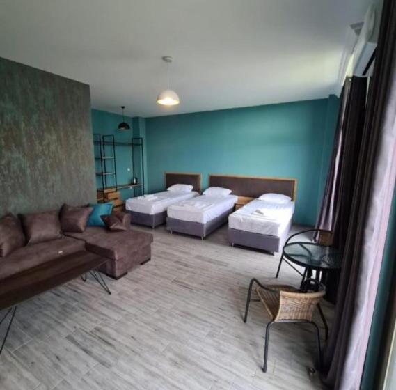 اتاق استاندارد چهار تخته با چشم‌انداز دریا, Casa Del Mar