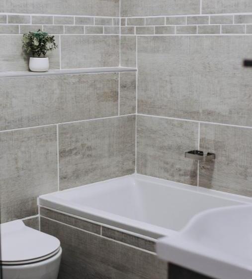 غرفة سوبيريور ثلاثية, The Living Collective Villa