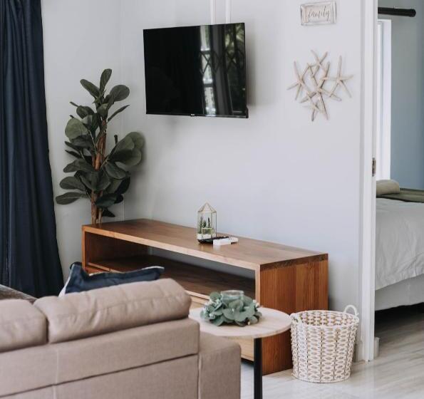 غرفة عائلية, The Living Collective Villa