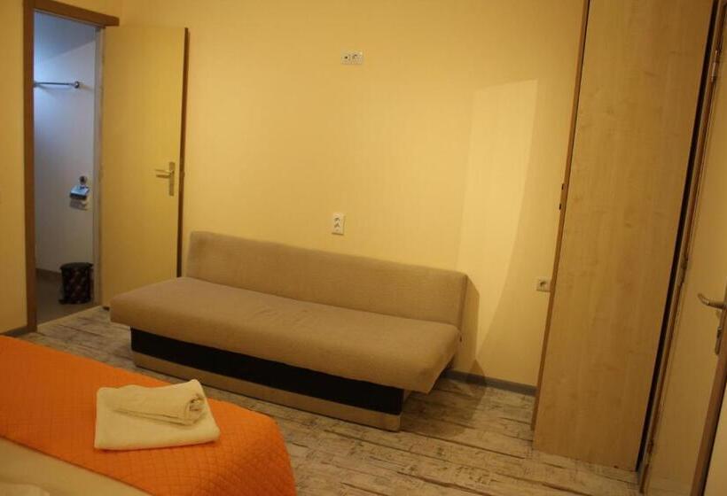 חדר סטנדרט, Pensiunea Vreau Un Dan