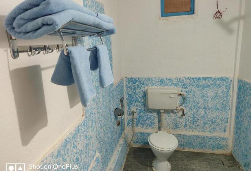 バルコニー付きデラックスルーム, Makarios Boutique