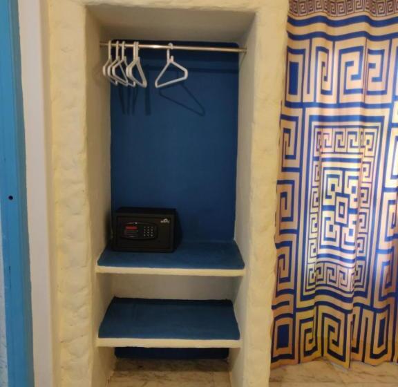 バルコニー付きデラックスルーム, Makarios Boutique