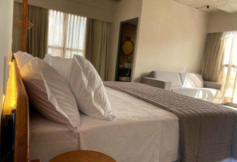 جناح سوبيريور مطل علي البحر, 9006 Suites Natal