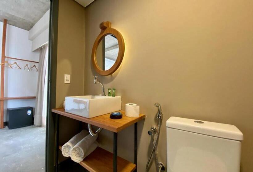سوئیت با تخت بزرگ, 9006 Suites Natal