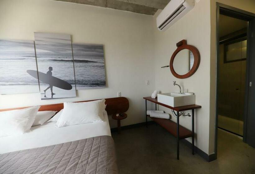 استودیوی استاندارد, 9006 Suites Natal
