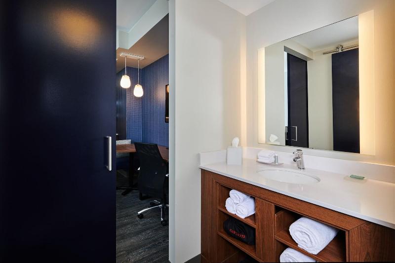 מיטת קינג בסוויטה, Residence Inn By Marriott Berkeley
