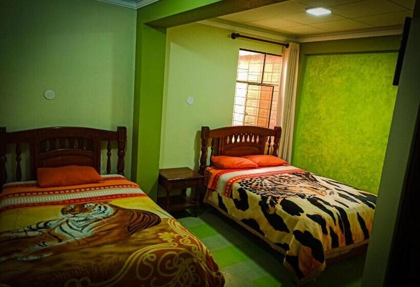 اتاق استاندارد سه نفره, Hostal Real Gala