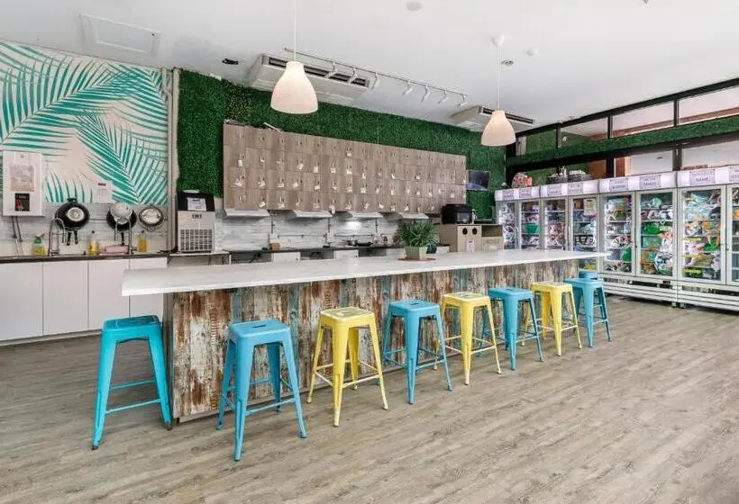ルームシェアのワンベッド, Tequila Sunrise Hostel Surfers Paradise