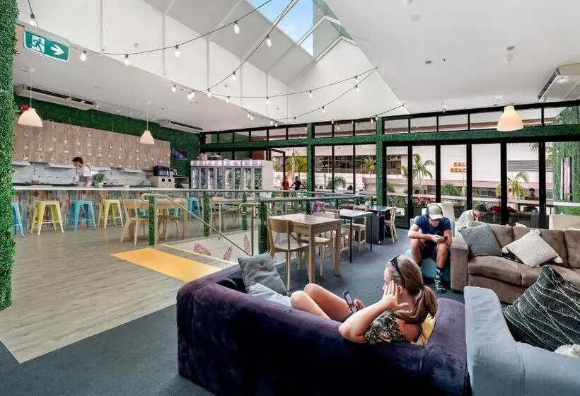 ルームシェアのワンベッド, Tequila Sunrise Hostel Surfers Paradise