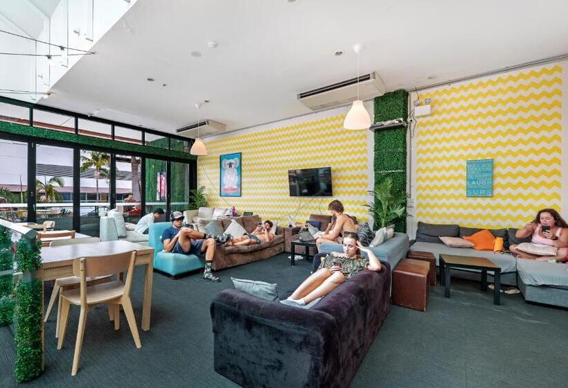 공동 객실, Tequila Sunrise Hostel Surfers Paradise