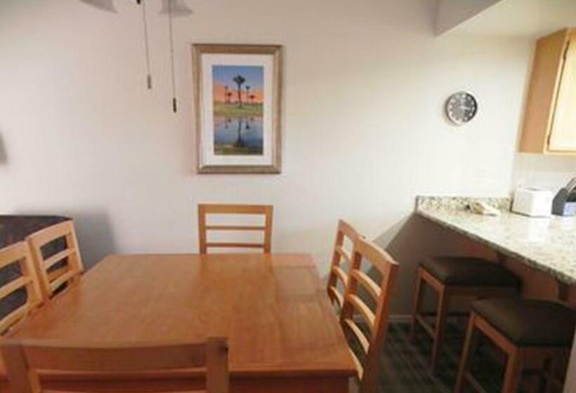 سوئیت 2 خوابه, Vista Mirage Resort