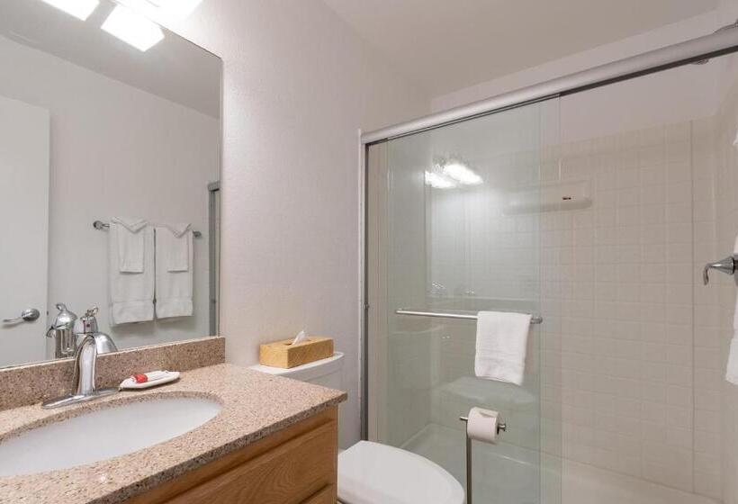 سوئیت 2 خوابه, Vista Mirage Resort