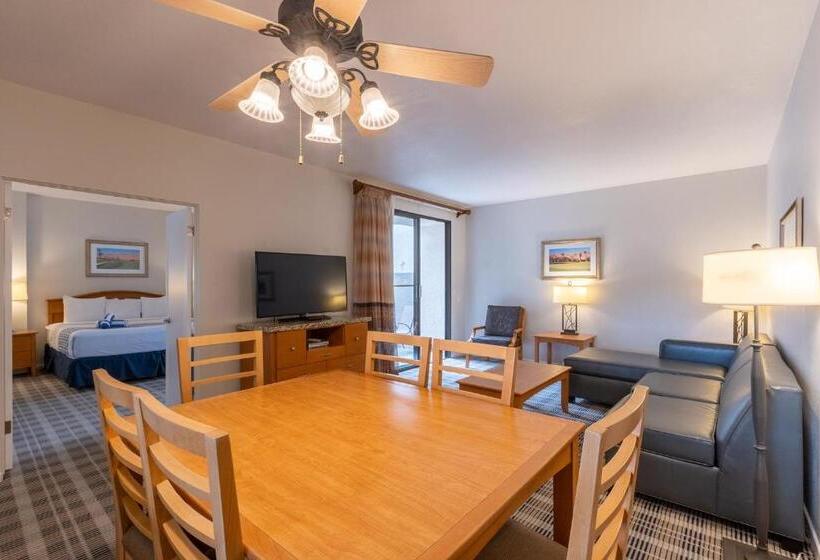 سوئیت 2 خوابه, Vista Mirage Resort