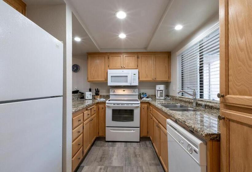 سوئیت 2 خوابه, Vista Mirage Resort