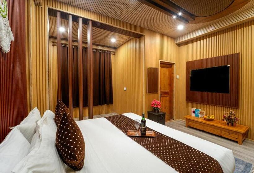 جناح عائلي, Babylon Resort