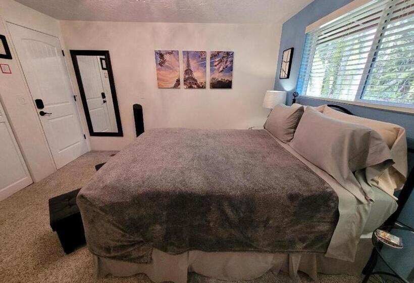 غرفة قياسية مطلّة علي الحديقة, Misty Valley Inn