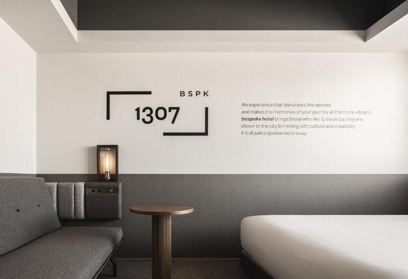 Superior Room King Size Bed, Bespoke Hotel Sapporo