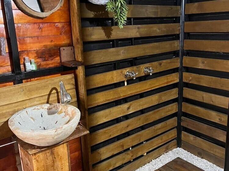 کابین, Entre Verdes Hotel & Glamping