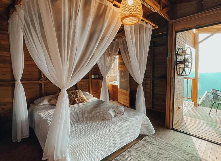 کابین, Entre Verdes Hotel & Glamping