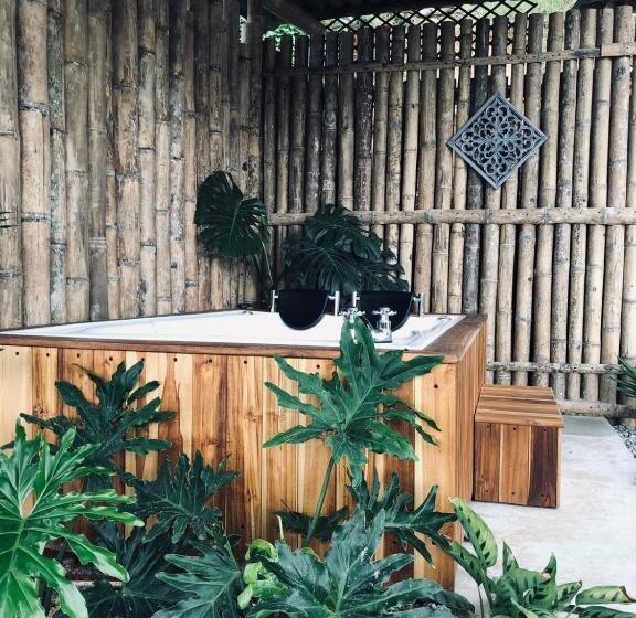 بانگلوی استاندارد, Entre Verdes Hotel & Glamping