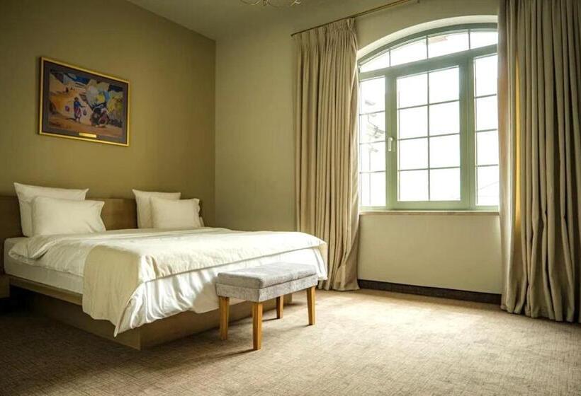 سوییت خانوادگی, Grand Hotel Gyumri By Apricot Hotels