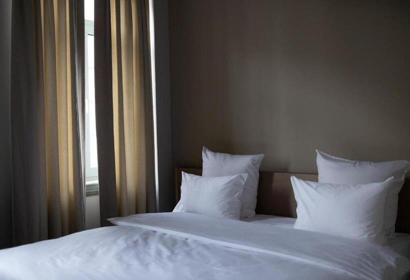 اتاق استاندارد با تخت بزرگ, Grand Hotel Gyumri By Apricot Hotels