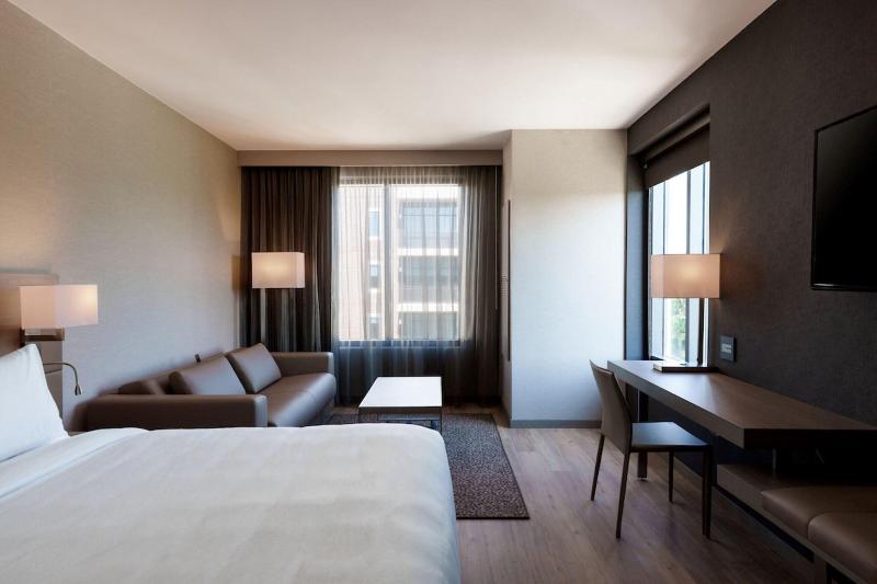 스위트 킹사이즈 침대, Ac Hotel By Marriott Tallahassee Universities At The Capitol