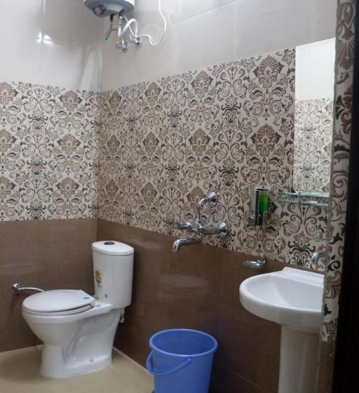 Quarto Triplo Deluxe, Krishna Dreams