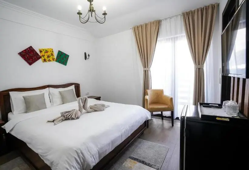اتاق استاندارد با بالکن, Yara