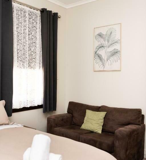 חדר סטנדרט, New Crown Hotel Motel