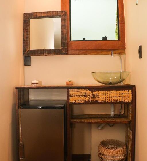 جناح سوبيريور, Bossa Beach House