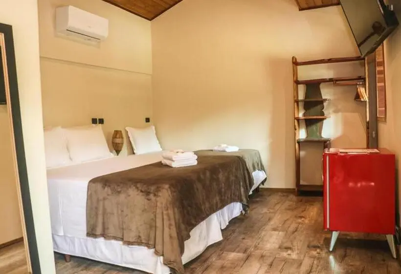 سوییت با چشم‌انداز باغ, Bossa Beach House